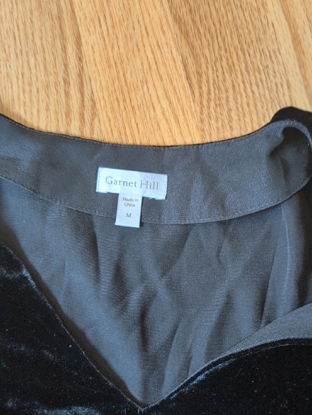 Black Velvet Garnet Hill Top Size M - Picture 2 of 5